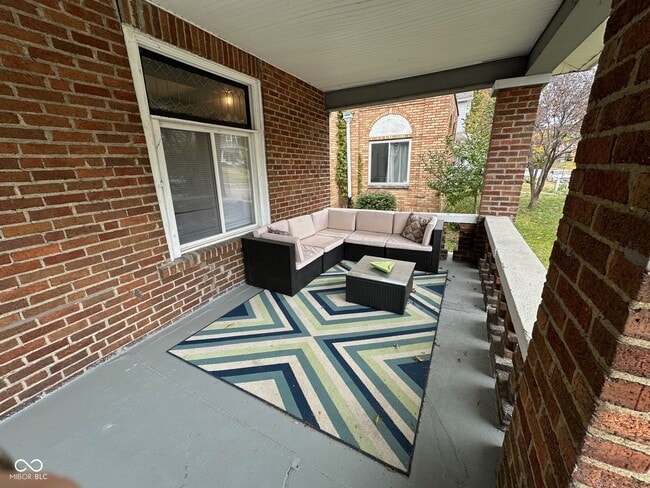 Foto del edificio - 4130 Rookwood Ave