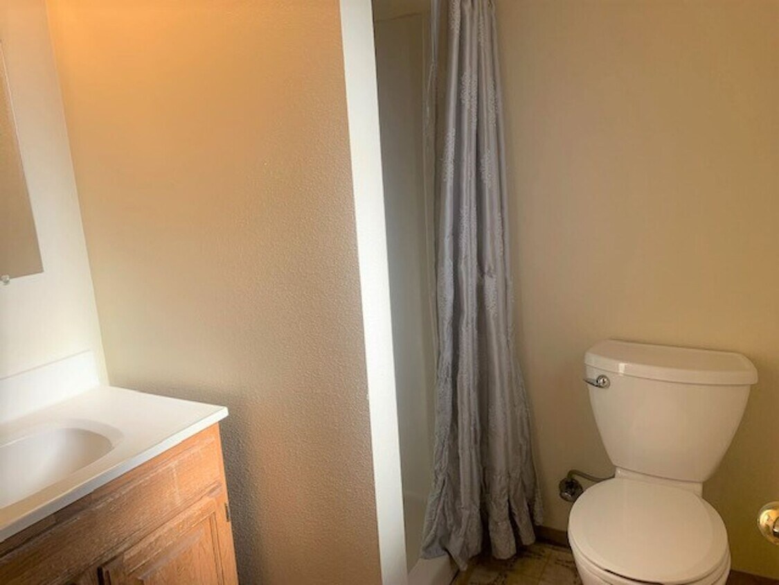 Foto principal - 200 Spring Creek Pkwy