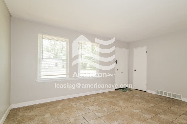 Building Photo - 9709 Vickie Pl