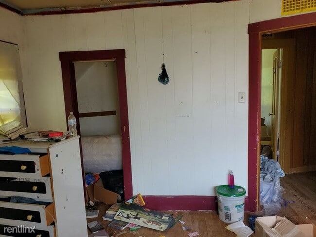 Building Photo - 5 br, 2 bath House - 406 E Parallel St