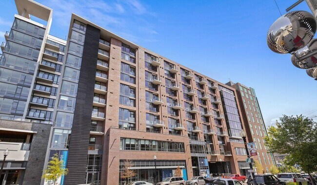 Foto del edificio - 70 N St SE