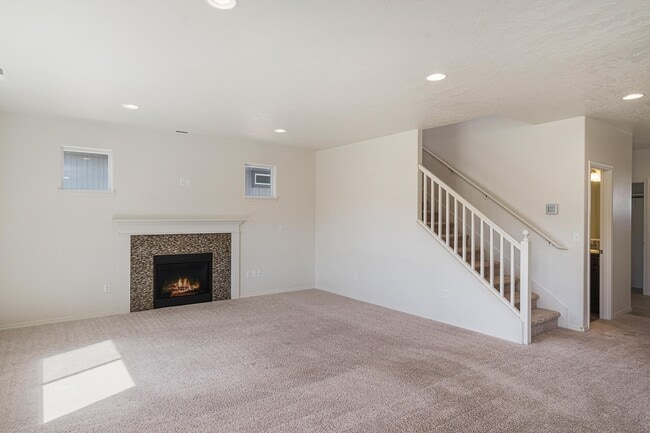 Foto del edificio - 3616 SW Pumice Stone Ave