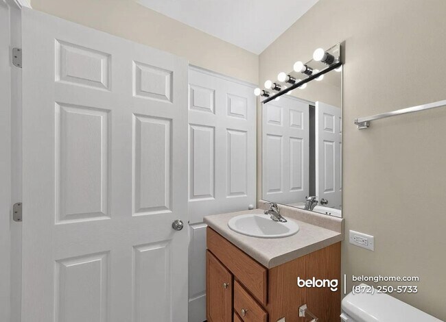 Foto del edificio - 1420 Stonebridge Cir