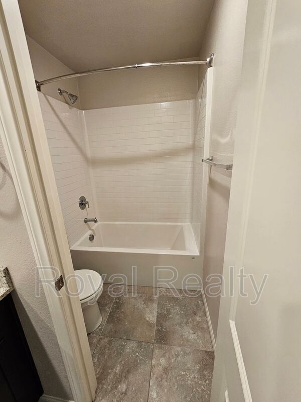 Foto del edificio - 1171 Twincrest Ave