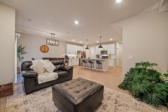 Foto del edificio - 5126 94th Ln N