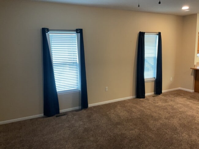 Foto del edificio - 2406 Fairfield Rd