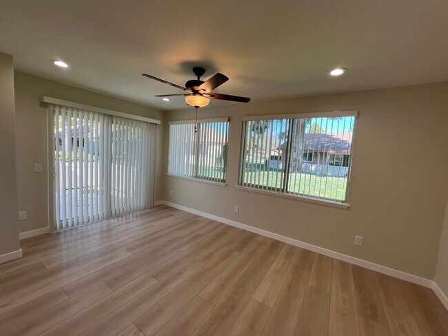 Building Photo - Beautiful Coronado II for Rent