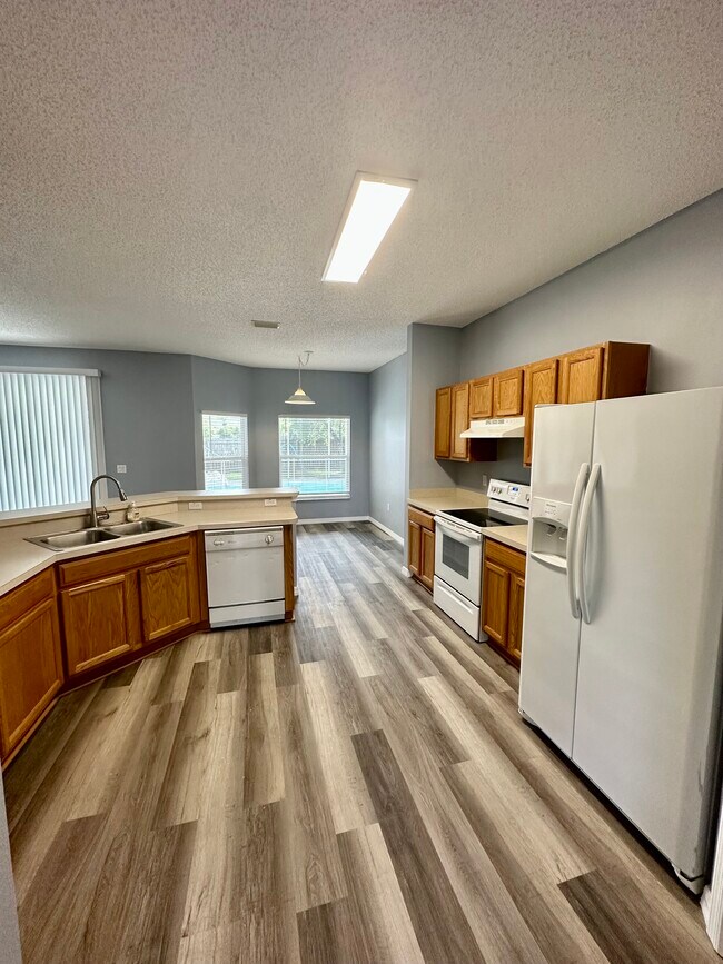 Building Photo - 26 La Mancha Dr