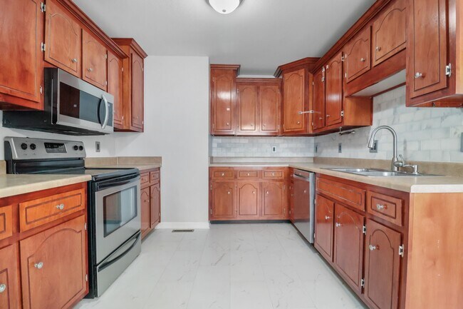 Building Photo - 3685 S Jot Dr