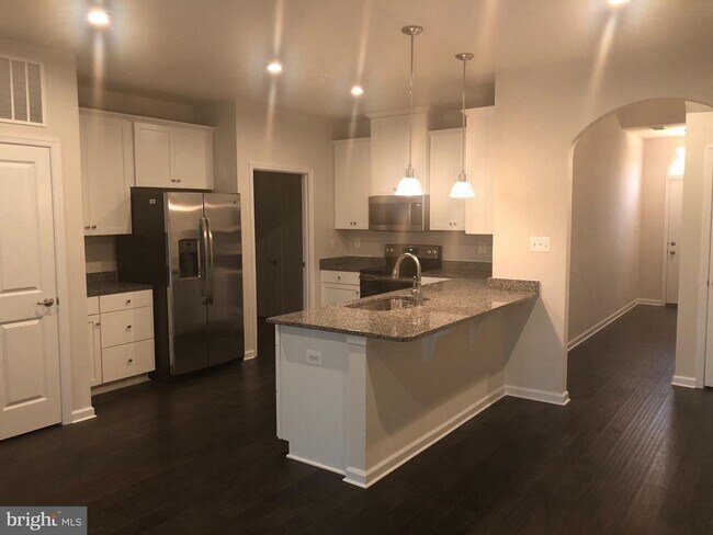 Foto del edificio - 5363 Yellow Birch Wy