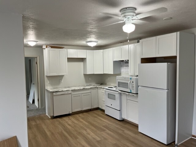 kitchen - 23855 David Dr