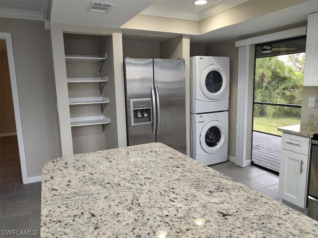 Foto del edificio - 13411 Heald Ln