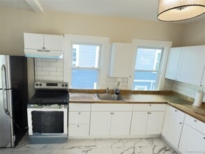 Building Photo - 89 S Cherry St