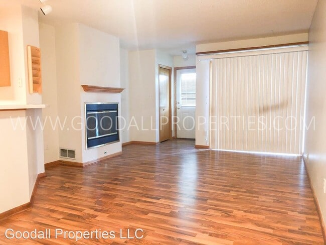 Building Photo - 1303 SE Delaware Ave