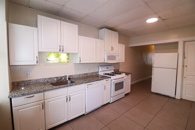 Foto del edificio - 2615 Eden Ave