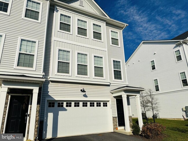 Foto del edificio - 117 Livingston Ln