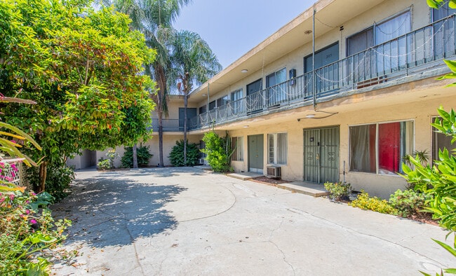 Building Photo - Langdon apts