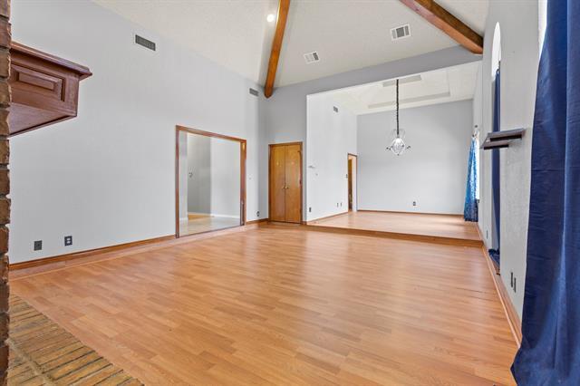 Foto del edificio - 5604 Paddockview Dr