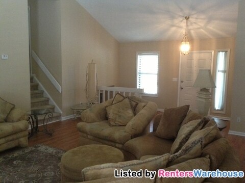 Building Photo - 5325 Fox Hill Dr