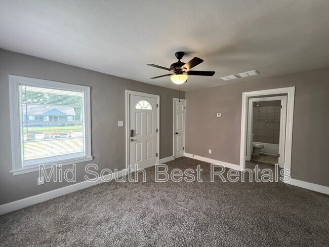 Foto del edificio - 808 E Dempster Ave