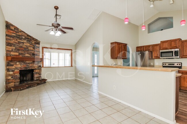 Foto del edificio - 8320 W Corrine Dr