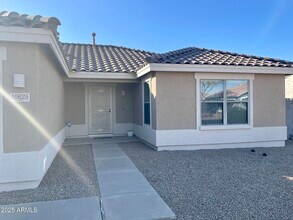 Building Photo - 10625 W Villa Chula