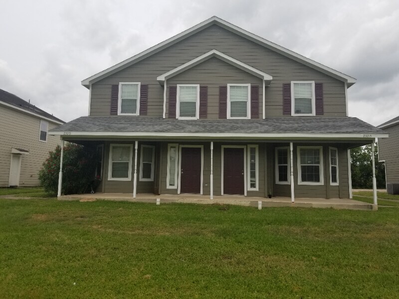23213 High Pt St Unit A, Prairie View, TX 77445 Room for Rent in