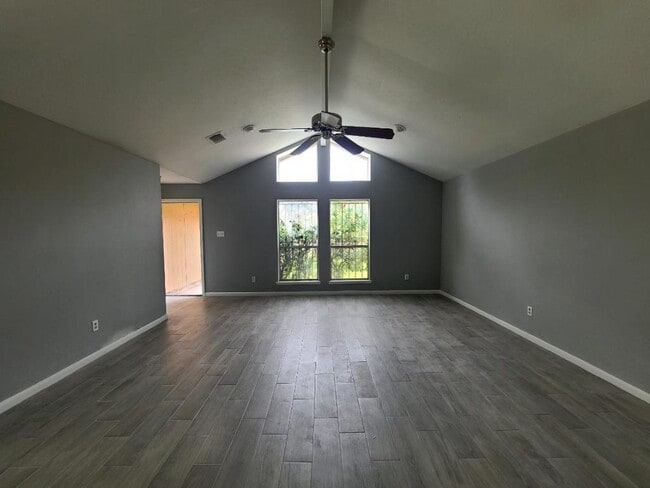 Building Photo - 11710 Zarroll Dr
