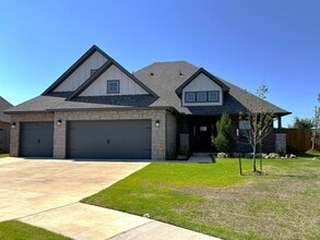 Building Photo - 12920 NW 140th Terrace