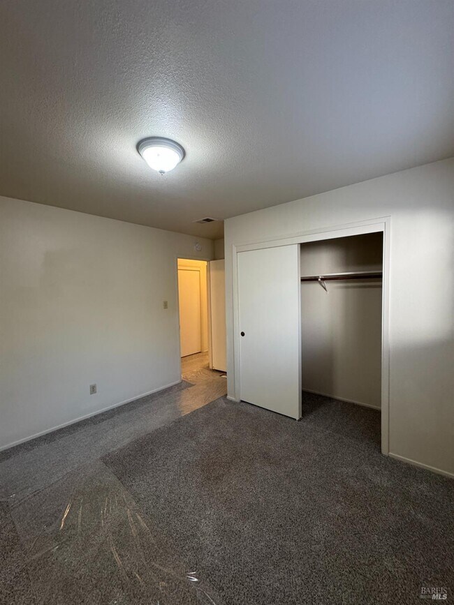 Building Photo - 308 Annette Ave