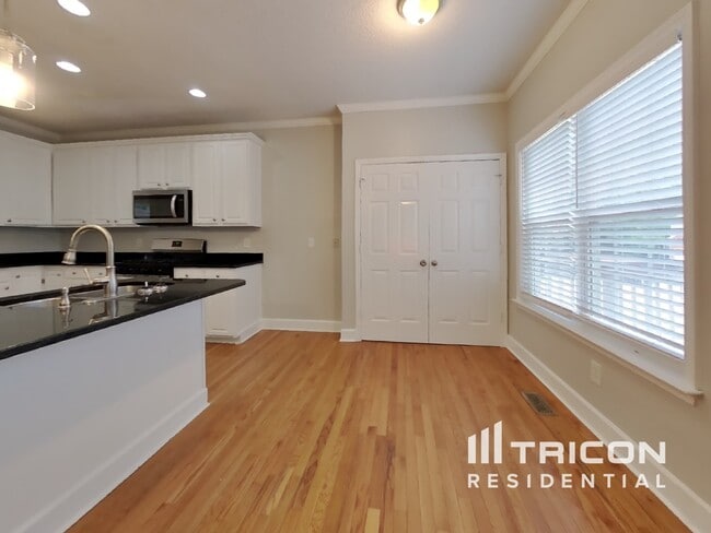Building Photo - 3943 Heritage Crossing Ct SW
