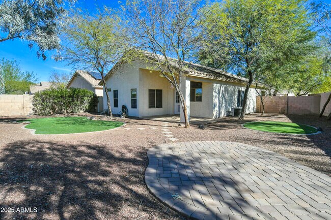 Building Photo - 25020 N 40th Ave