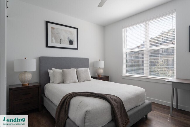 Foto del edificio - 5511 Caprock Smt Dr