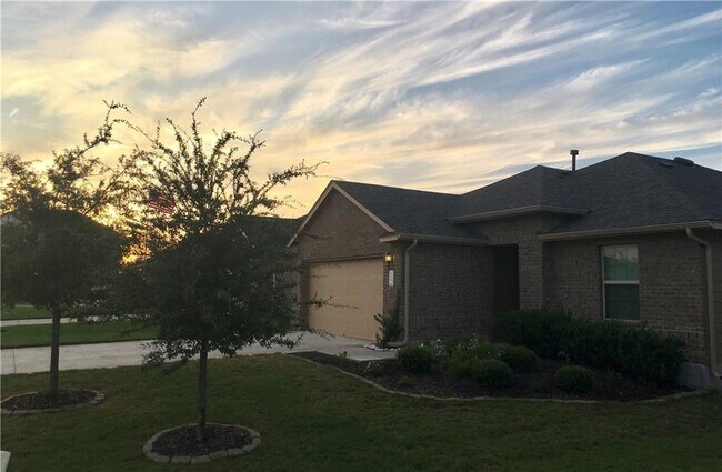 Foto del edificio - 112 Beargrass Dr