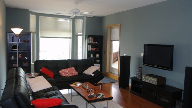 Foto del edificio - 301 Harbour Town Dr