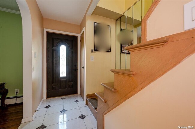 Foto del edificio - 252-14 82nd Rd