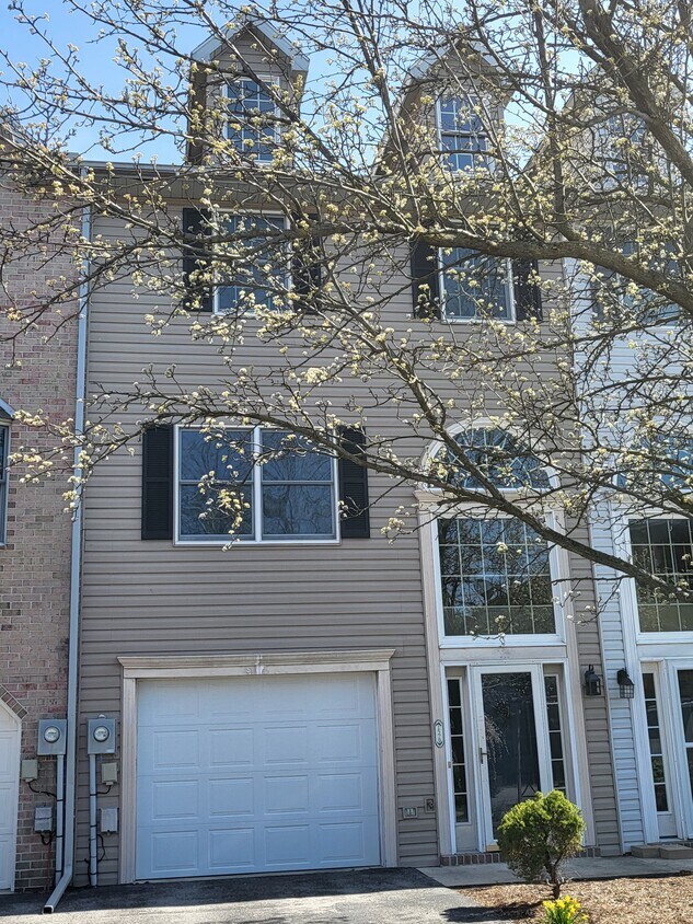 1579 Brechbill Rd, Chambersburg, PA 17202 Townhome Rentals in