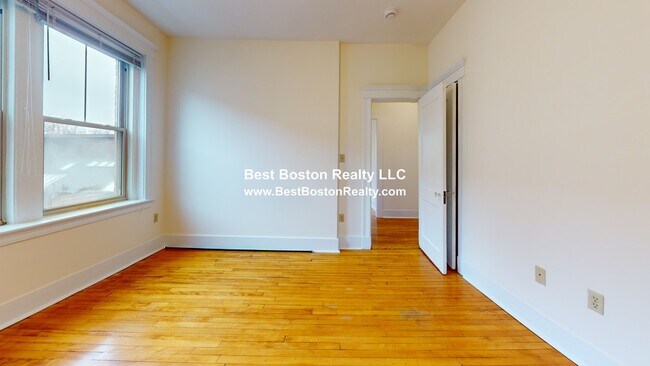 Foto del edificio - 91 Trowbridge St