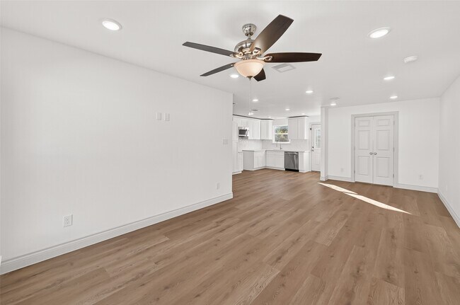 Building Photo - 1823 Chippendale Rd