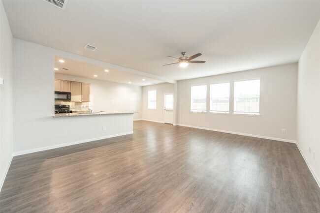 Foto del edificio - 3026 Orchid Ranch Dr