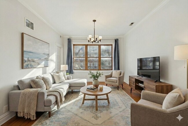 Building Photo - 2332 W Superior St