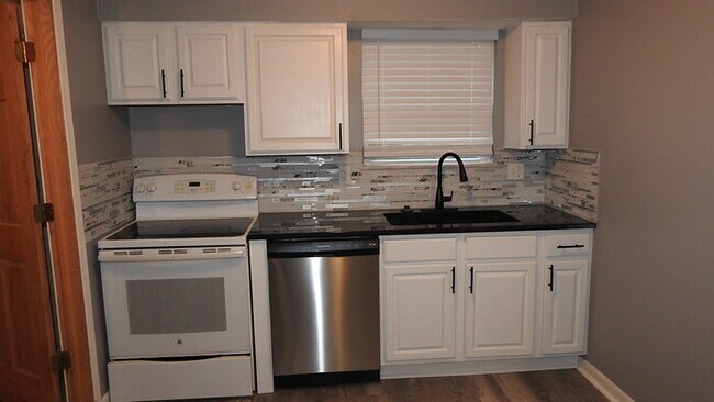 Foto del edificio - 4863 NW Homestead Terrace