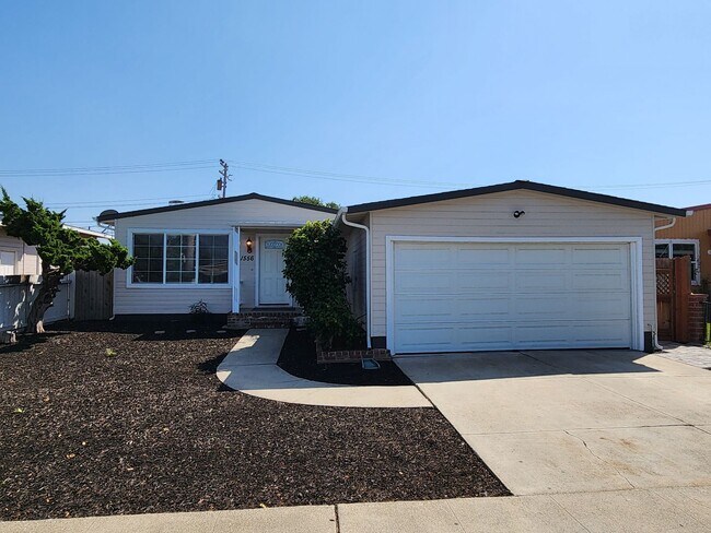 Foto del edificio - Delightful Shoreview 3 bedroom 2 bath home