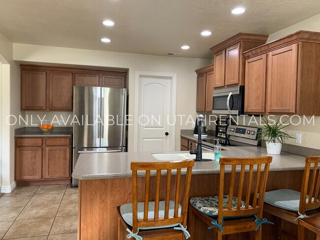 Foto del edificio - 1162 W 200 S