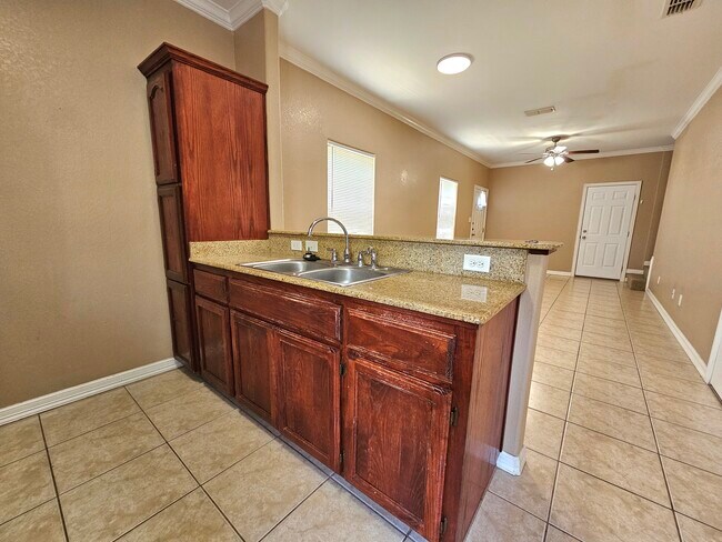 Foto del edificio - 3013 Treasure Haven Dr