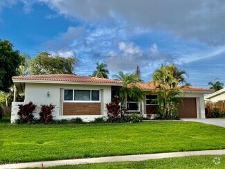 Building Photo - 1298 SW 8th St