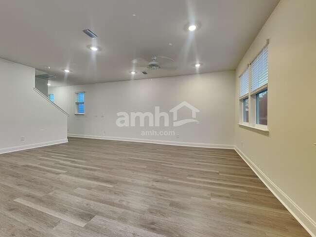 Foto del edificio - 168 Portside Pk Dr