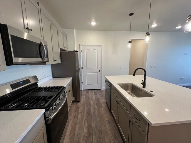 Building Photo - 9570 Accord Ln