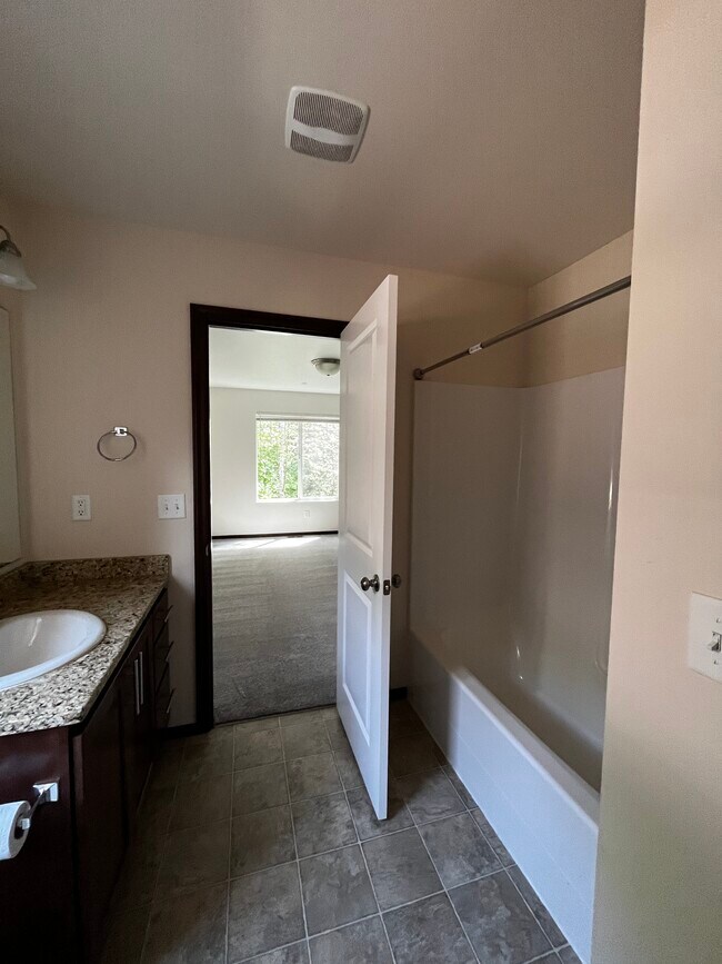 Foto del edificio - 703 Kodiak Ln