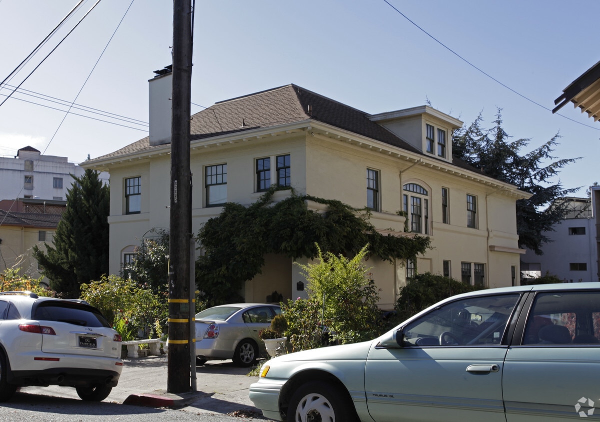 Foto del edificio - 399 Bellevue Ave